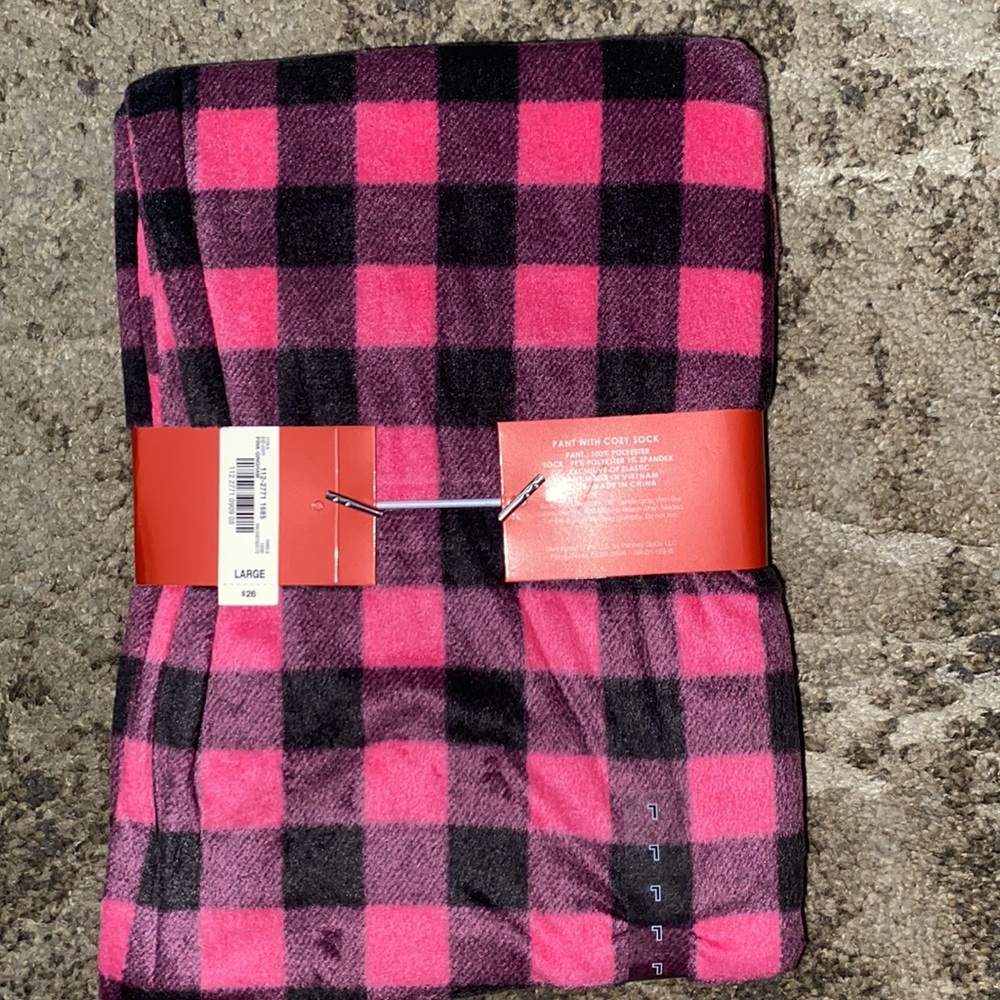 🌟NWT Sleep & Chic pajama set - Picture 2 of 2